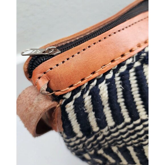 Handwoven Black & Cream Straw Bucket Bag With Leather Trim & Adjustable Strap - Picture 3 of 6